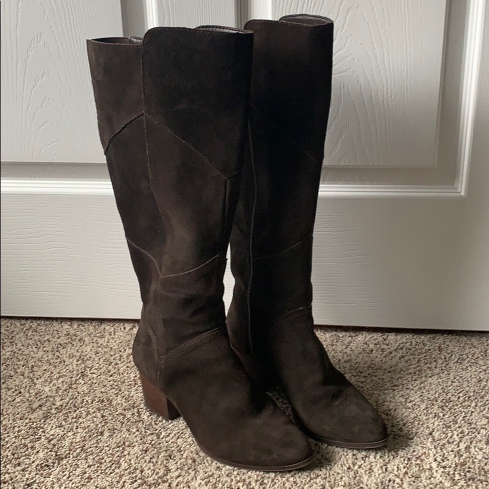 Crown Vintage Brown Suede Boots